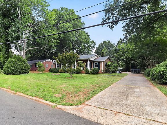 2nd image of 3234 Gardner Park Dr