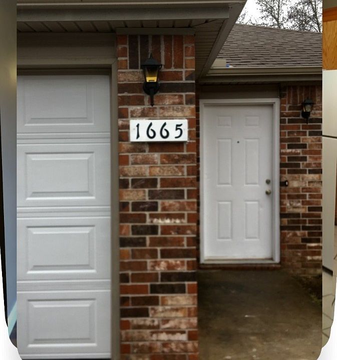 2nd image of 1665 E Evalyn Cir