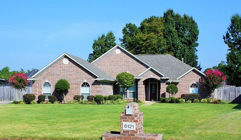 1st image of 6121 Timberwood Ln