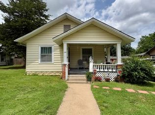 514 W Cave Springs Ave, El Dorado, KS 67042