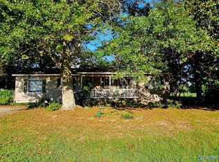 4554 Georgia Mountain Rd, Guntersville, AL 35976