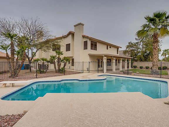 5th image of 3215 E Cedarwood Ln