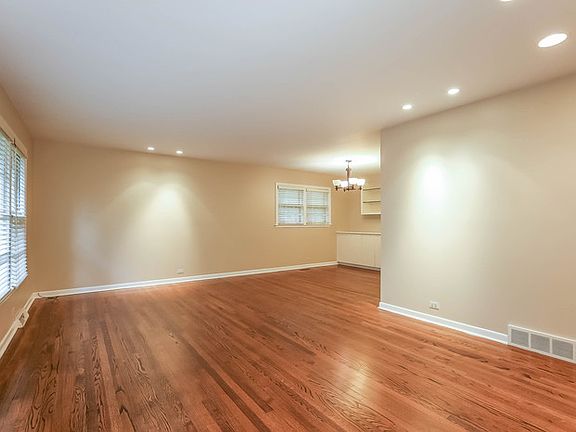 5th image of 2200 Sandy Ln
