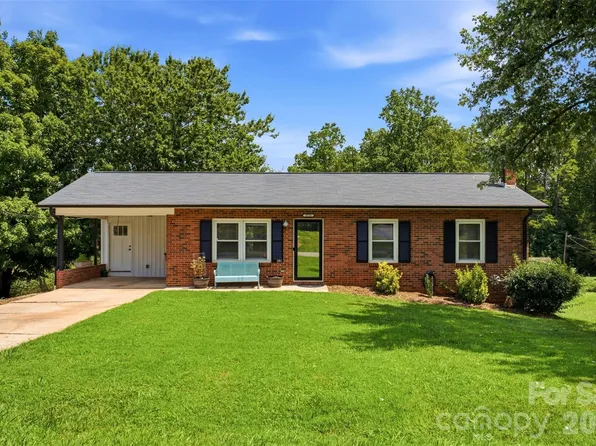 3776 Newhall Dr NW, Conover, NC 28613
