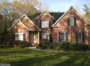 2506 Hillsdale Forest Rd, Summerfield, NC 27358