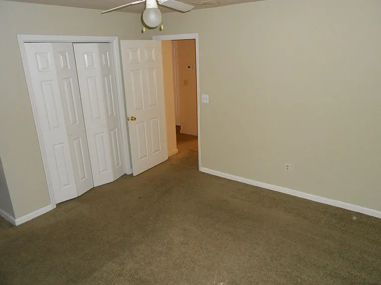 1909 E Bellevue Way — Photo 13