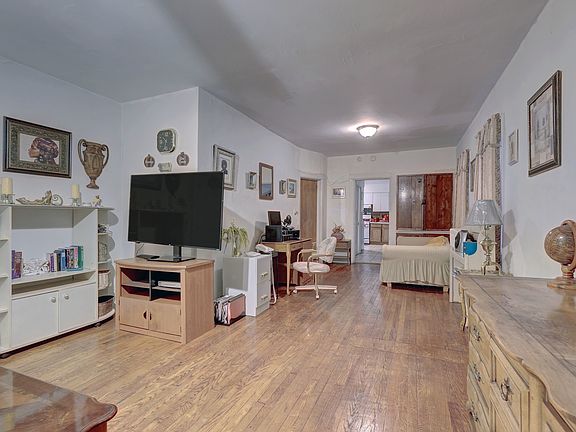 5th image of 519 N Humphrey Ave