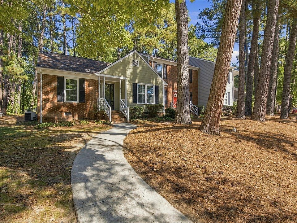 1st image of 224 Wetherburn Ln