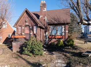 121 Austin Ave, Staunton, VA 24401