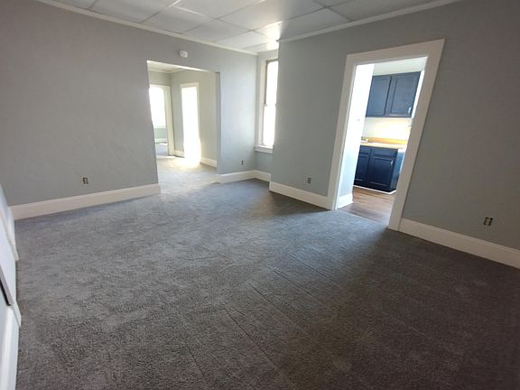 5th image of 321 S Main St APT 6