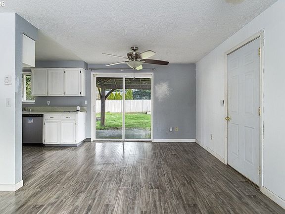 4th image of 4301 NE 137th Ave
