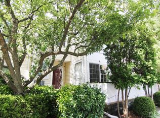 28 Ardsley Sq #28, Parlin, NJ 08859