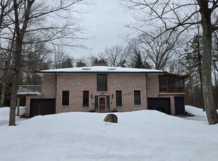 23 Connie Dr #B, Tiny, ON L0L2T0