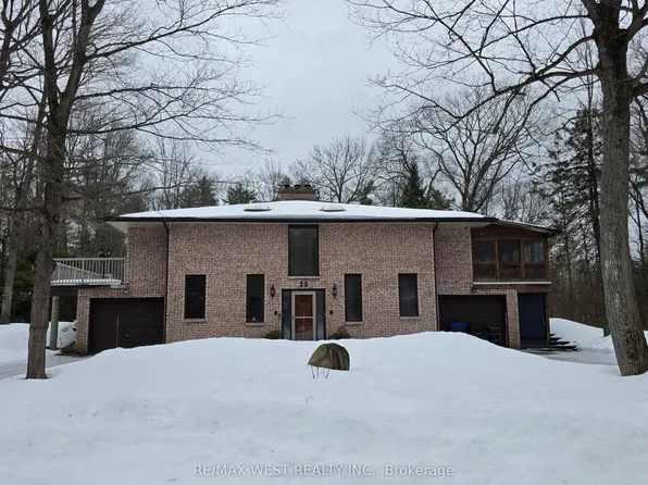 23 Connie Dr #B, Tiny, ON L0L 2T0