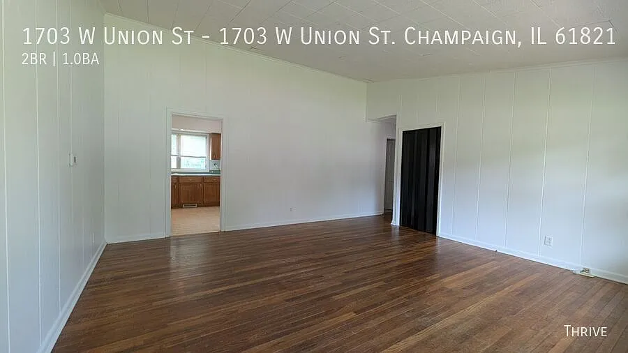 Charming 2-Bedroom Duplex with Hardwood Floors — Photo 3