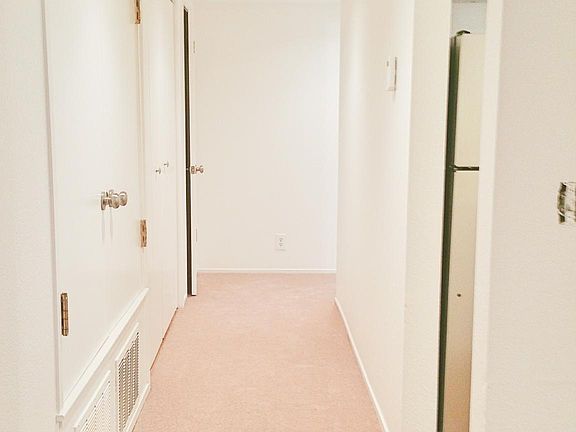 2nd image of 1 Baker St APT 5C