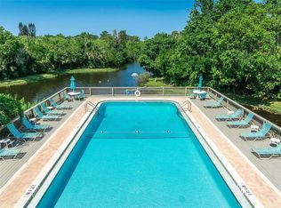 101 Woodland Pl, Osprey, FL 34229