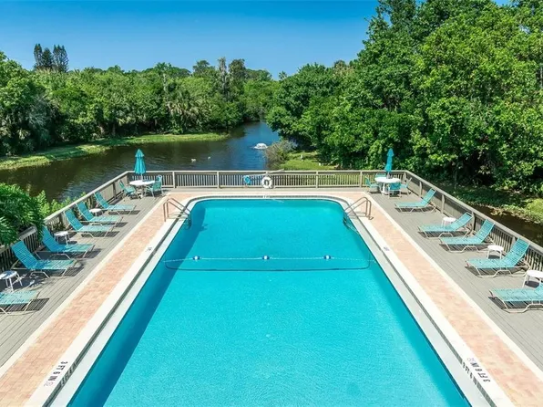 101 Woodland Pl, Osprey, FL 34229