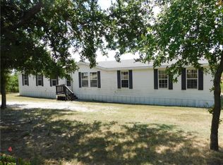 5633 Upper Denton Rd, Weatherford, TX 76085