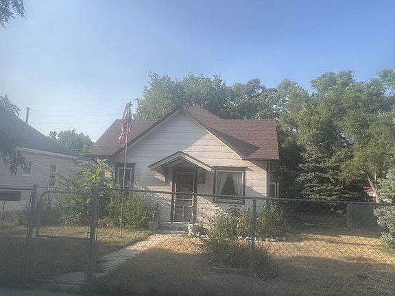 2nd image of 421 E 11th St