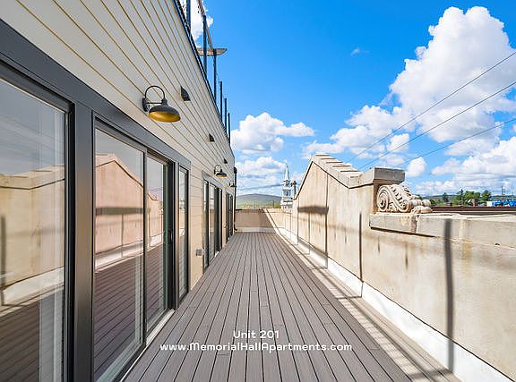 4th image of 4 E Main St #201