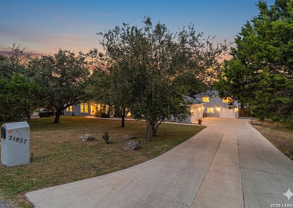 1st image of 21927 PARK VIEW DR