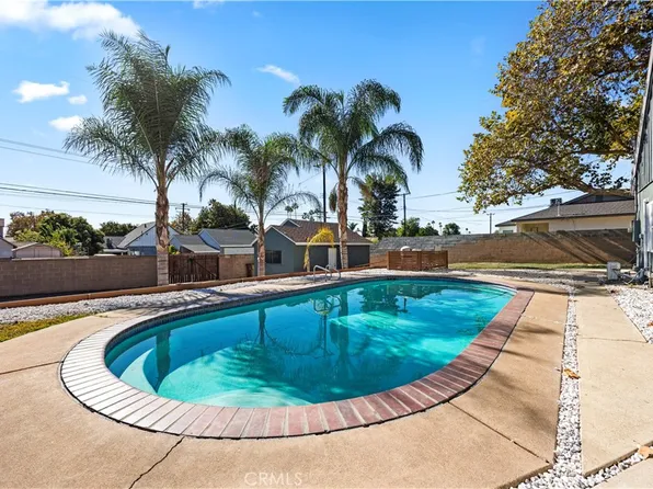 624 Hendrix Ave, Claremont, CA 91711