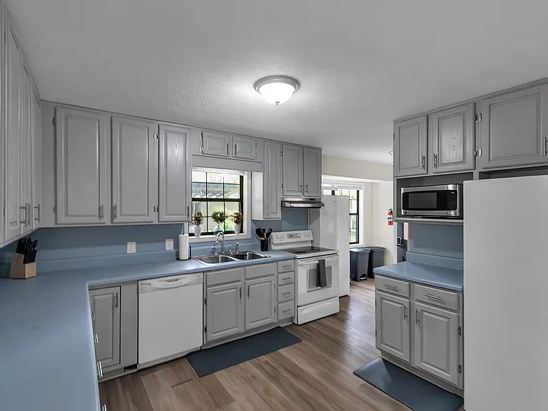 1812 Wiggins Cir SW — Photo 10