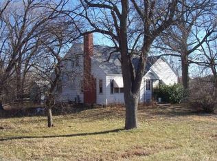 1356 E 1600 Rd, Lawrence, KS 66046