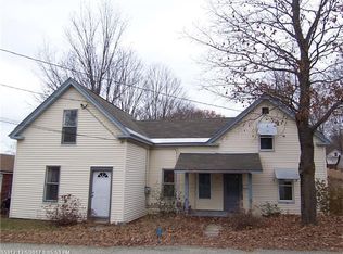 10 Yates St, Mechanic Falls, ME 04256