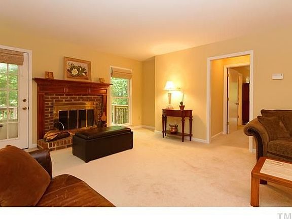 5th image of 300 Grand Oak Dr