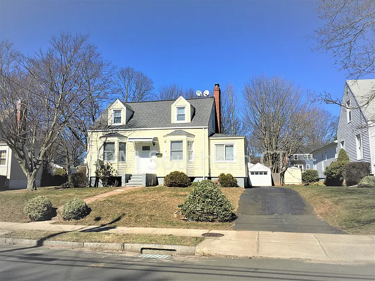 330 Fort Hale Rd — Photo 1
