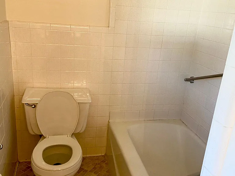459 Whitehead Rd — Photo 4