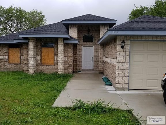 2nd image of 1919 Laguna Dr