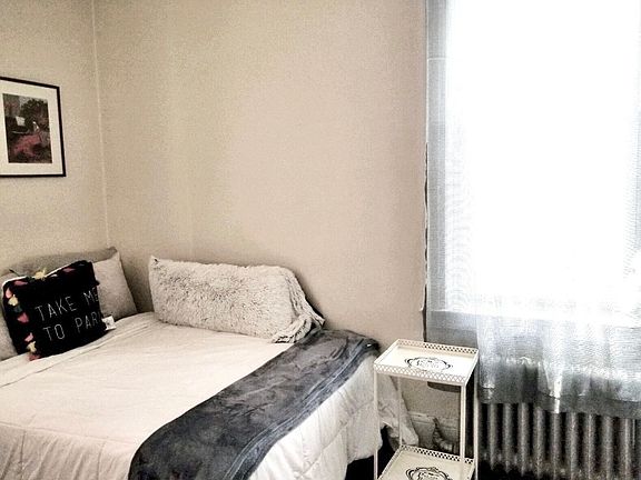 4th image of 33-12 31st Ave #1R