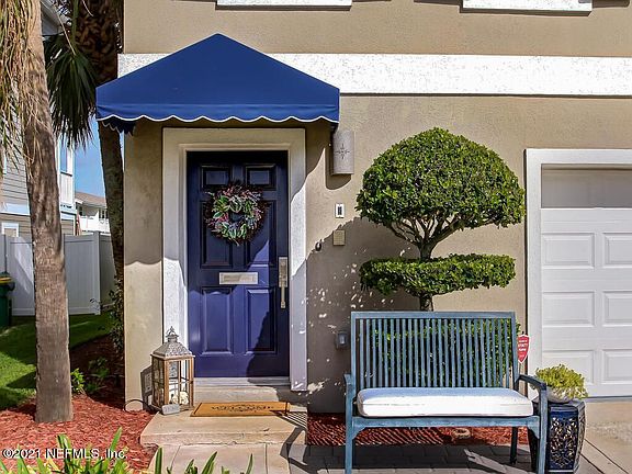 5th image of 131 14th Ave S #131