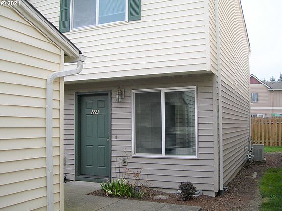 2nd image of 4000 NE 109th Ave Unit 228E