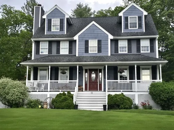 11 Carter Ln, Wilmington, MA 01887