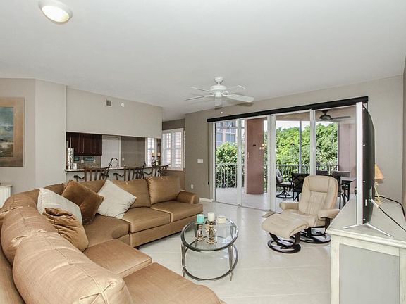 4th image of 269 W Vintage Bay Dr #1