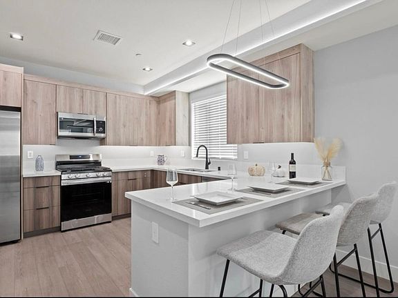 2nd image of 14833 Erwin St #2