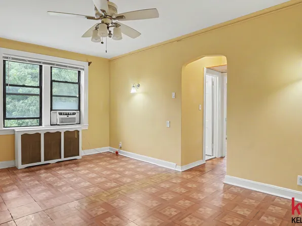 491 Grand View Avenue image 1 of 12