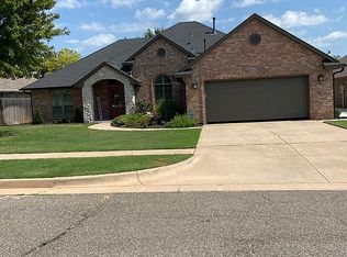 16908 Bedford Cir, Edmond, OK 73003