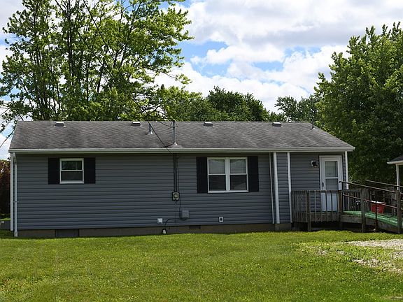 4th image of 179 Jefferson Ave