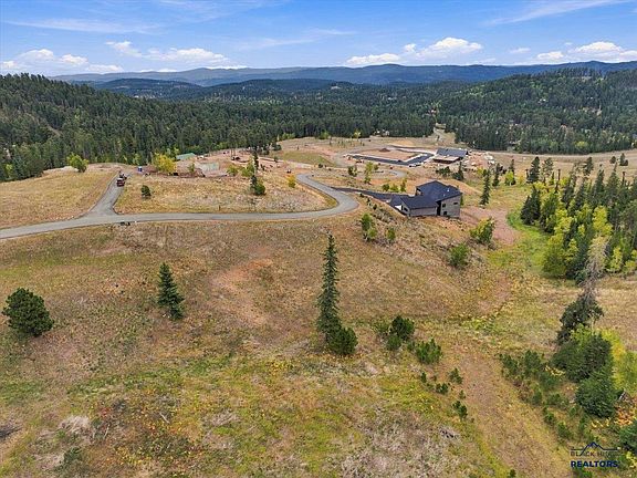 4th image of 13 Deer Mountain Rd