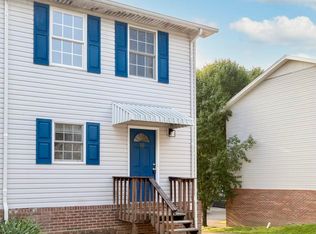 152 Gray Station Rd APT 30, Johnson City, TN 37615