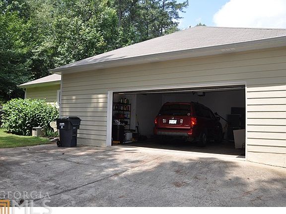 4th image of 155 Indian Bluff Dr