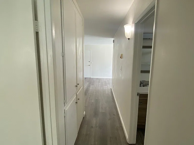 635 Emory St #6 — Photo 20