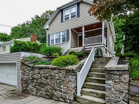 2nd image of 96 Longwood Ave