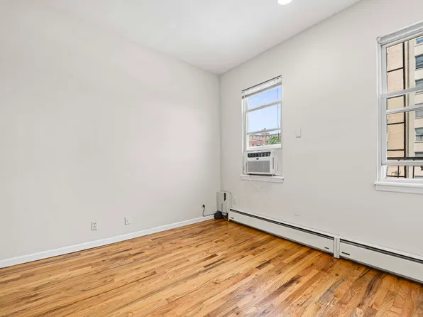 610 2nd St #6, Hoboken, NJ 07030