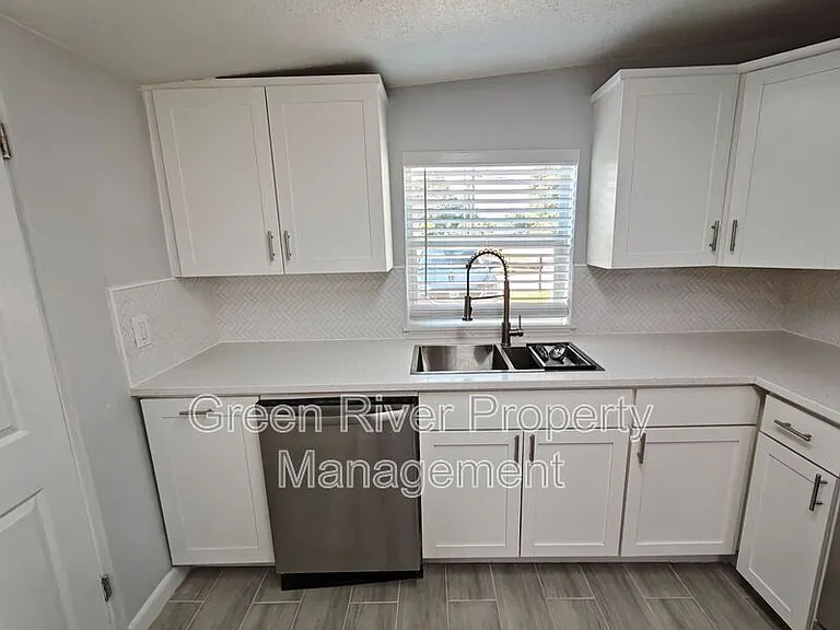 2921 Mansion Rd — Photo 16